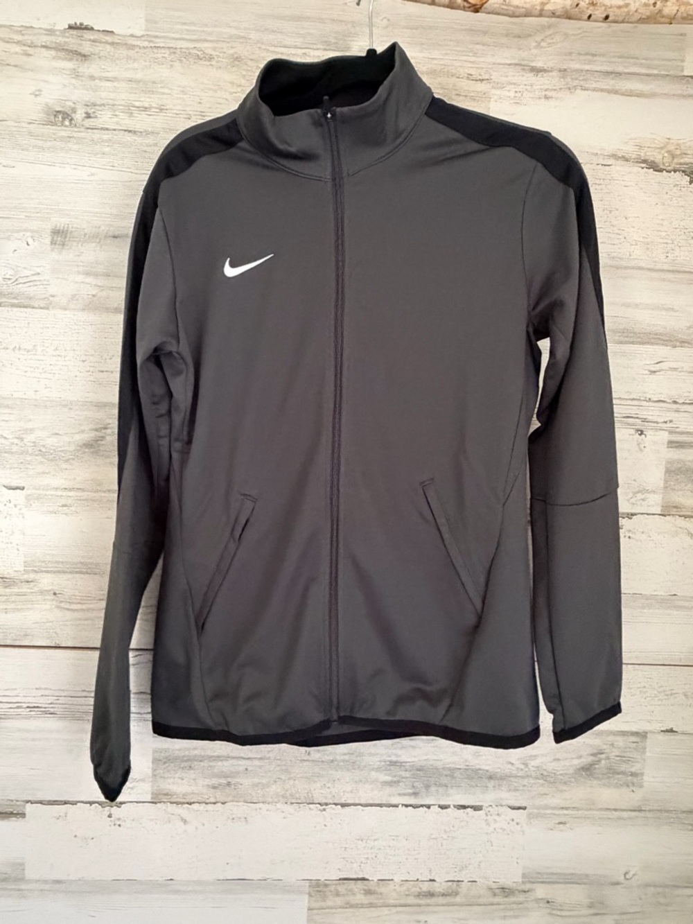 Nike Men's Black & Dark Gray Performance Full-Zip Jacket